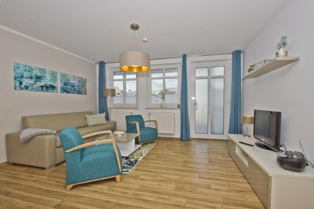 Ferienwohnung Mit Balkon, Gratis Nutzung Vom Ahoi Erlebnisbad Und Sauna In Sellin - Haus Strandeck Fewo 07 Goehren  Esterno foto