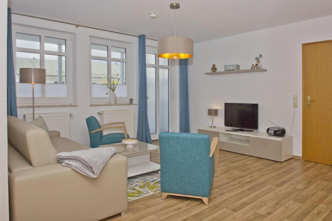 Ferienwohnung Mit Balkon, Gratis Nutzung Vom Ahoi Erlebnisbad Und Sauna In Sellin - Haus Strandeck Fewo 07 Goehren  Esterno foto